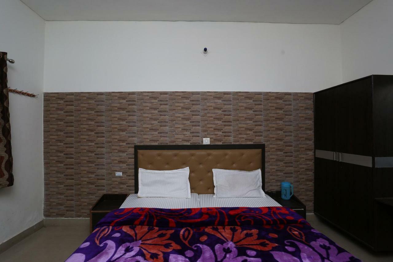 Hotel Shyam Palace Agra  Ngoại thất bức ảnh