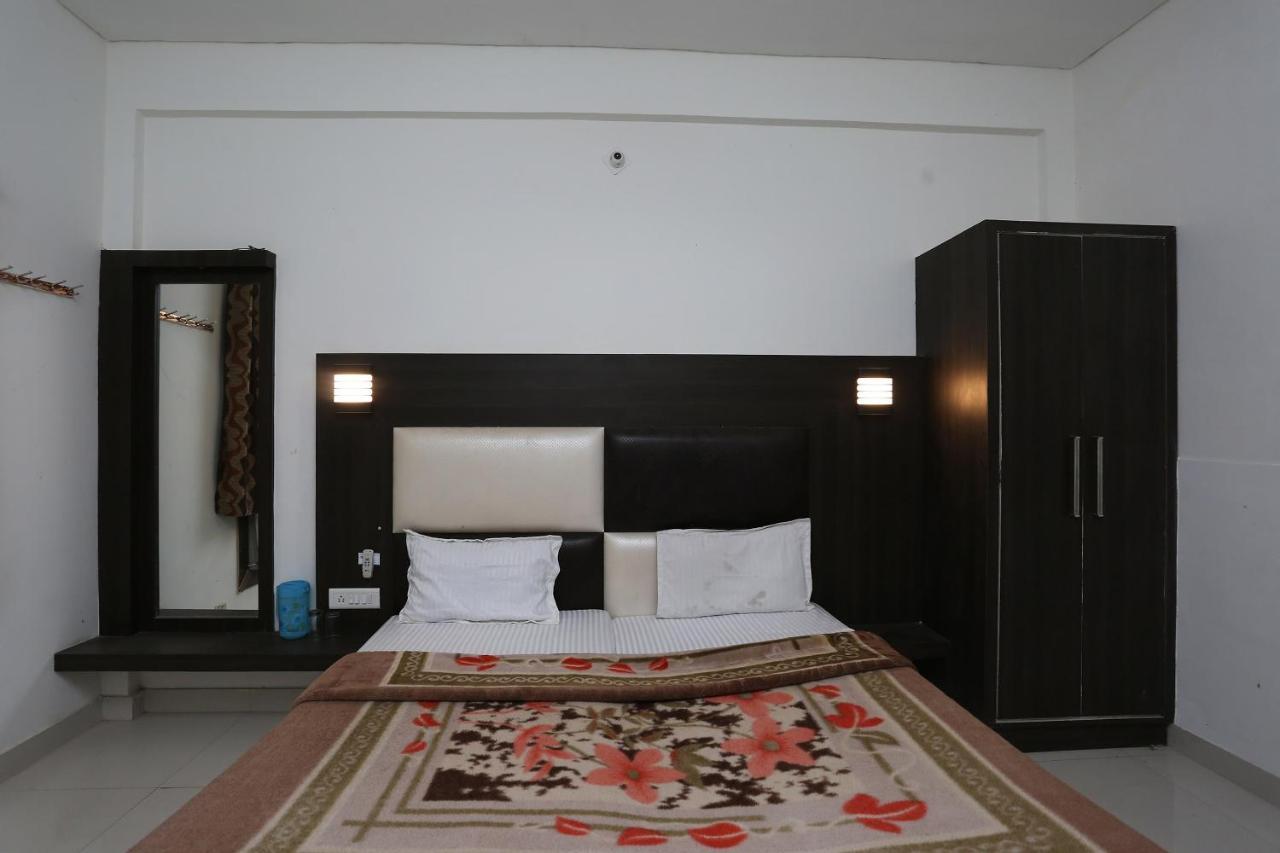 Hotel Shyam Palace Agra  Ngoại thất bức ảnh
